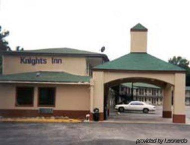 Knights Inn Point South Йемасий Екстериор снимка